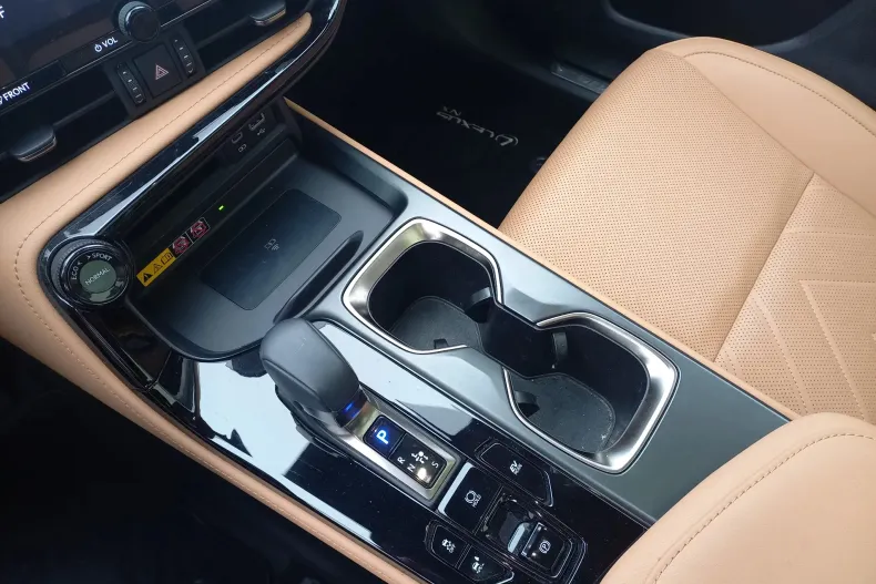 Lexus Seria NX din 2023 cu 8.250 km - oferta LEX166054 - foto 26