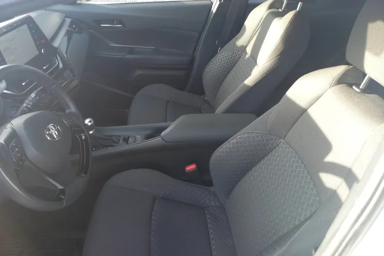 Toyota C-HR din 2023 cu 33.657 km - oferta TOY166055 - foto 5