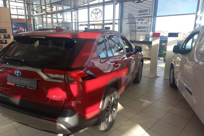 Toyota RAV4 din 2025 cu 5 km - oferta TOY166056 - foto 5