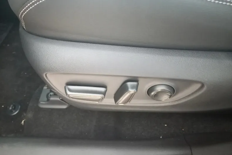 Toyota RAV4 din 2025 cu 5 km - oferta TOY166056 - foto 15