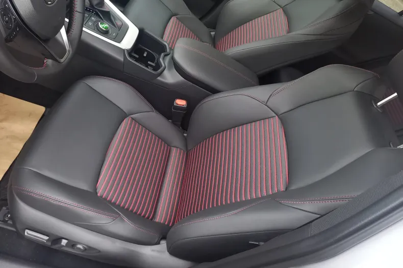 Toyota RAV4 din 2025 cu 550 km - oferta TOY166057 - foto 19