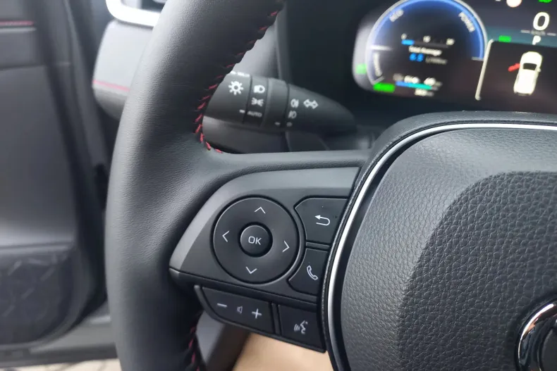 Toyota RAV4 din 2025 cu 550 km - oferta TOY166057 - foto 22