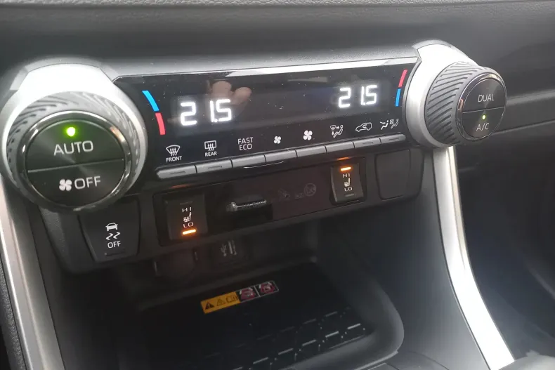 Toyota RAV4 din 2025 cu 550 km - oferta TOY166057 - foto 25