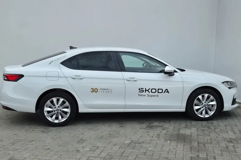 Skoda Superb din 2025 cu 3.838 km - oferta SKO166069 - foto 6