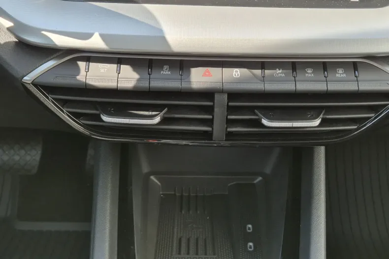 Skoda Octavia din 2025 cu 2.077 km - oferta SKO166077 - foto 20