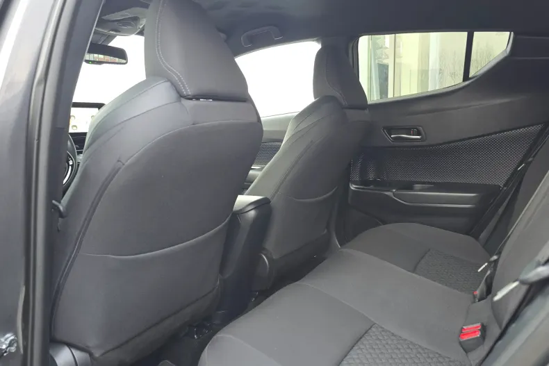 Toyota C-HR din 2023 cu 33.252 km - oferta TOY166079 - foto 14