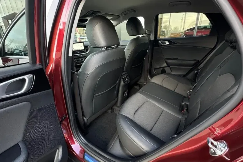 Kia XCeed din 2025 cu 1 km - oferta KIA166082 - foto 9