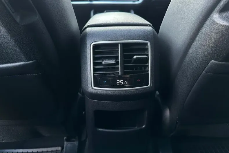 Kia Sportage din 2023 cu 61.900 km - oferta KIA166083 - foto 28