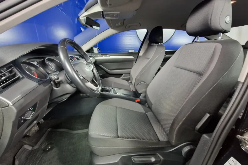 Volkswagen Passat din 2021 cu 152.892 km - oferta VOL166092 - foto 11