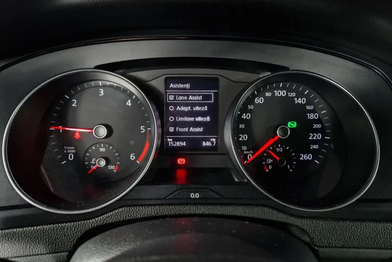 Volkswagen Passat din 2021 cu 152.892 km - oferta VOL166092 - foto 16