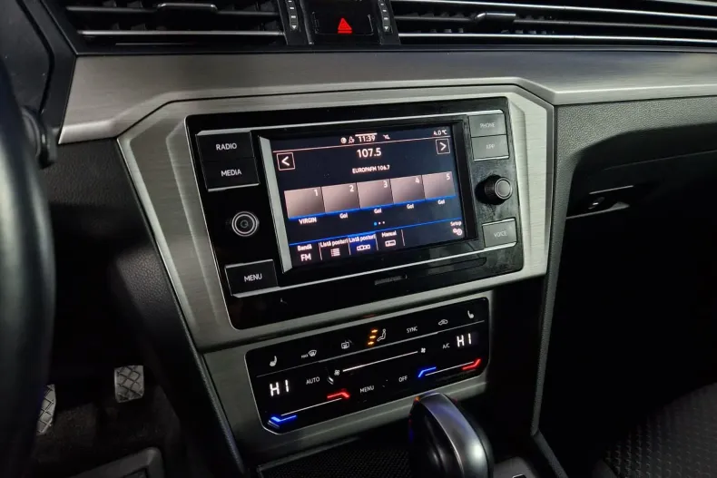 Volkswagen Passat din 2021 cu 152.892 km - oferta VOL166092 - foto 19