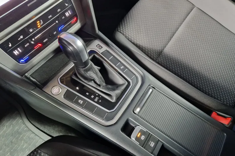 Volkswagen Passat din 2021 cu 152.892 km - oferta VOL166092 - foto 22