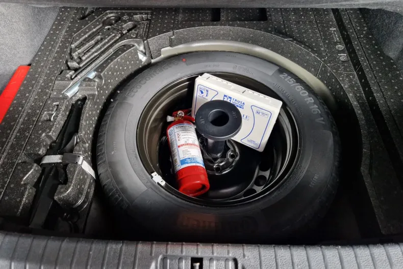 Volkswagen Passat din 2021 cu 152.892 km - oferta VOL166092 - foto 26