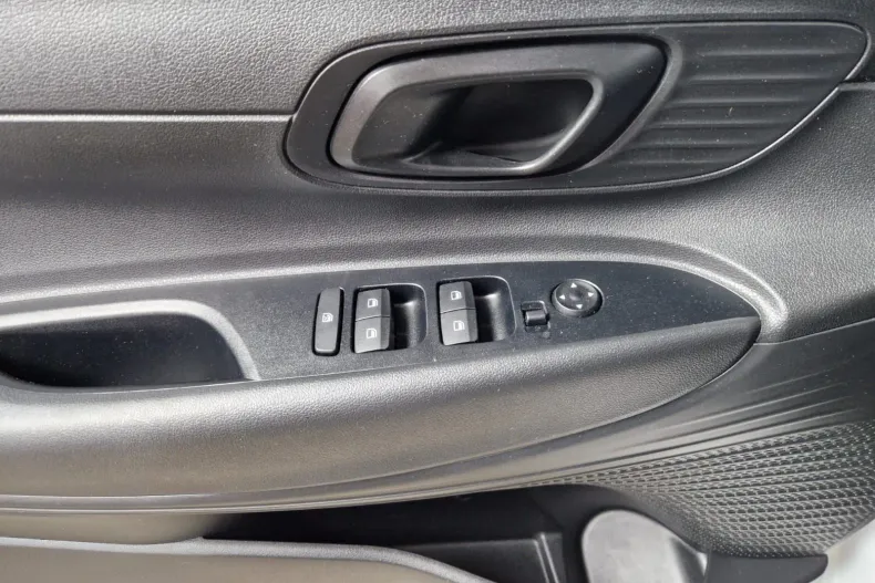 Hyundai i20 din 2020 cu 25.702 km - oferta HYU166093 - foto 10