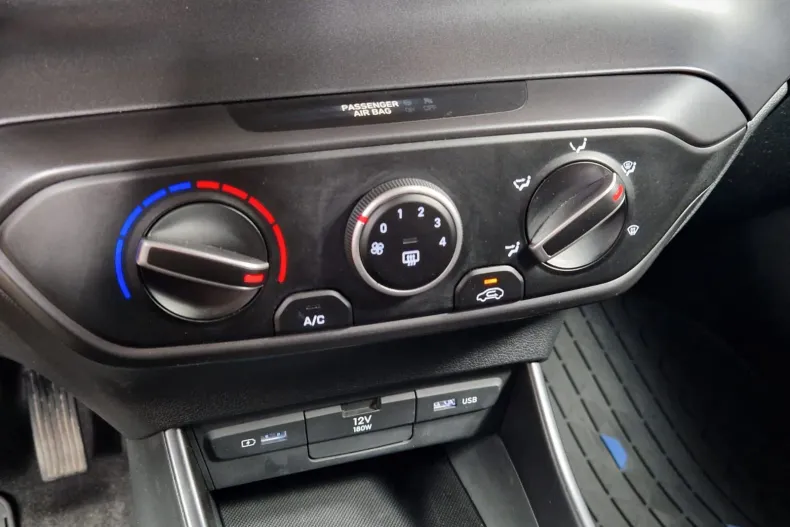 Hyundai i20 din 2020 cu 25.702 km - oferta HYU166093 - foto 22