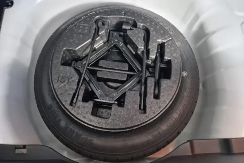 Hyundai i20 din 2020 cu 25.702 km - oferta HYU166093 - foto 27