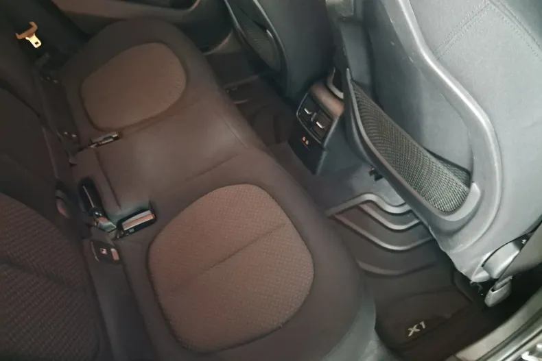 BMW X1 din 2019 cu 92.371 km - oferta BMW166094 - foto 18