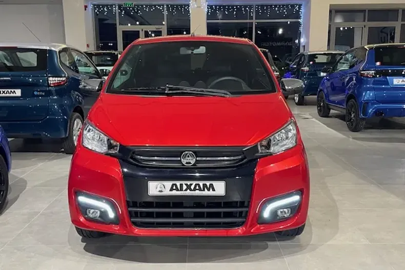 Aixam Coupé din 2022 cu 5.390 km - oferta AIX166098 - foto 2