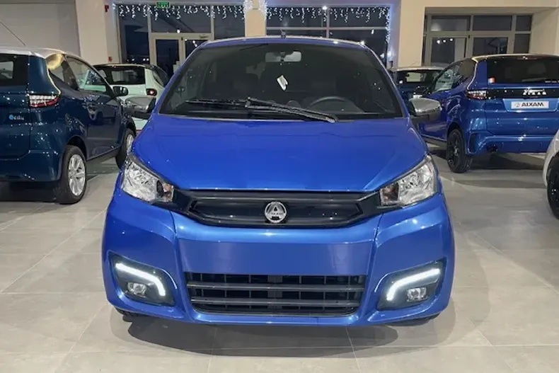 Aixam Coupé din 2022 cu 6.722 km - oferta AIX166099 - foto 2