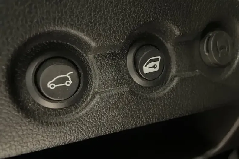 Aixam Coupé din 2022 cu 6.722 km - oferta AIX166099 - foto 18