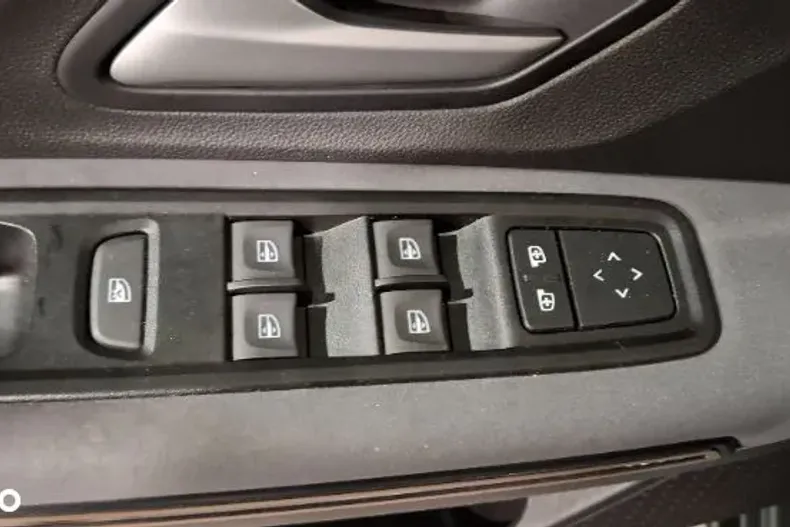 Dacia Sandero din 2024 cu 51.380 km - oferta DAC166105 - foto 23