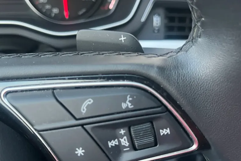 Audi A4 din 2023 cu 38.280 km - oferta AUD166109 - foto 16