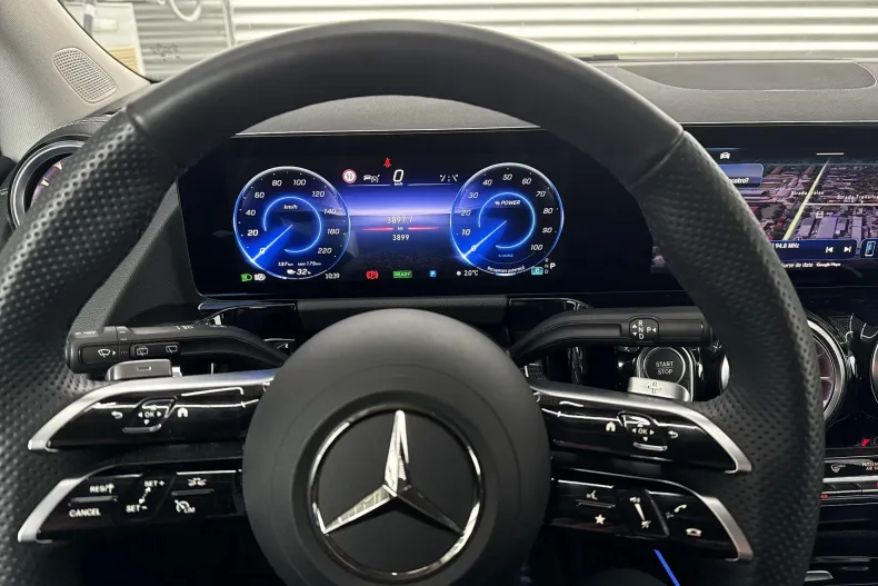 Mercedes-Benz EQA din 2025 cu 3.900 km - oferta MER166114 - foto 7