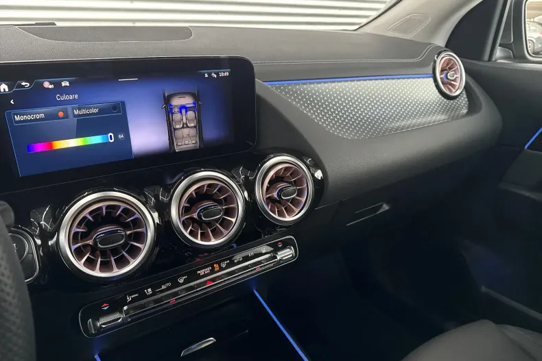 Mercedes-Benz EQA din 2025 cu 3.900 km - oferta MER166114 - foto 23