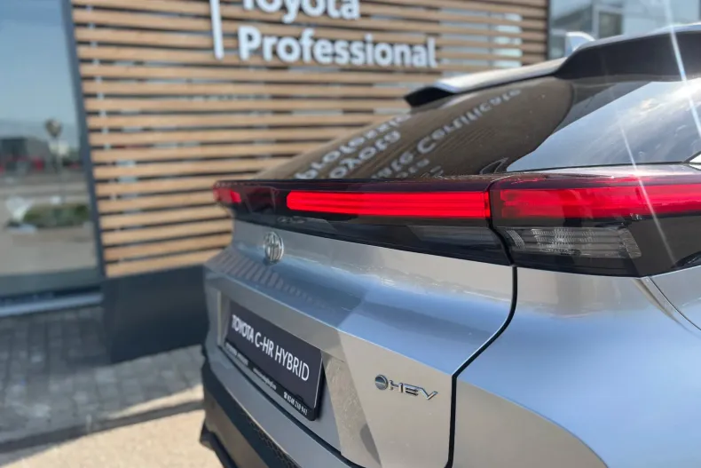 Toyota C-HR din 2025 cu 2.000 km - oferta TOY166129 - foto 11