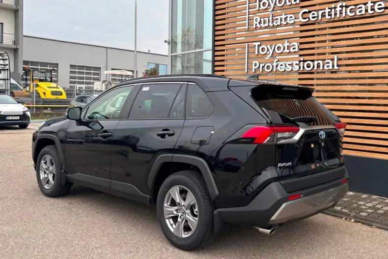 Toyota RAV4 din 2025 cu 5 km - oferta TOY166130 - foto 4