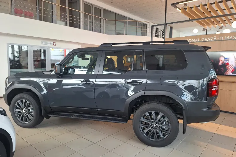 Toyota Land Cruiser 250 din 2025 cu 5 km - oferta TOY166137 - foto 5