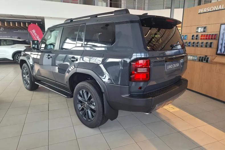 Toyota Land Cruiser 250 din 2025 cu 5 km - oferta TOY166137 - foto 6