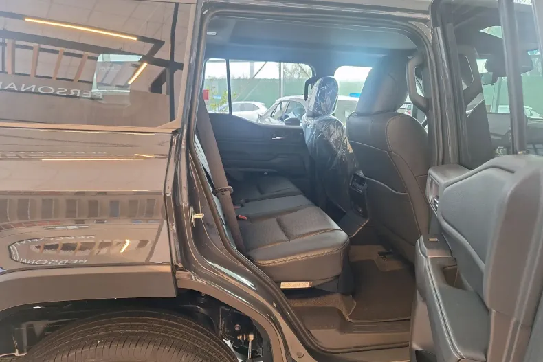 Toyota Land Cruiser 250 din 2025 cu 5 km - oferta TOY166137 - foto 12