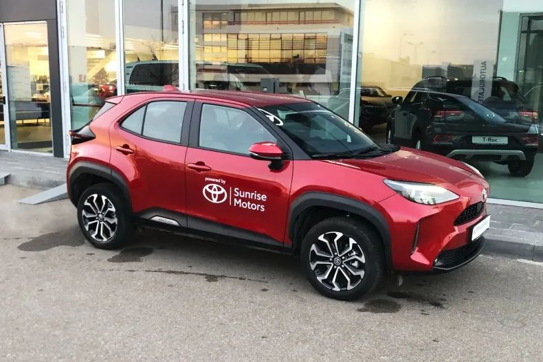 Toyota Yaris Cross din 2023 cu 8.028 km - oferta TOY166141 - foto 1