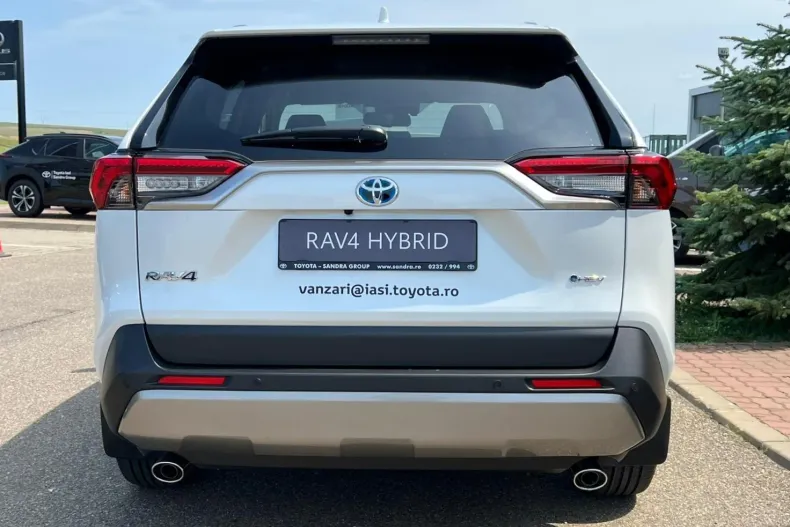 Toyota RAV4 din 2025 cu 7.222 km - oferta TOY166142 - foto 4