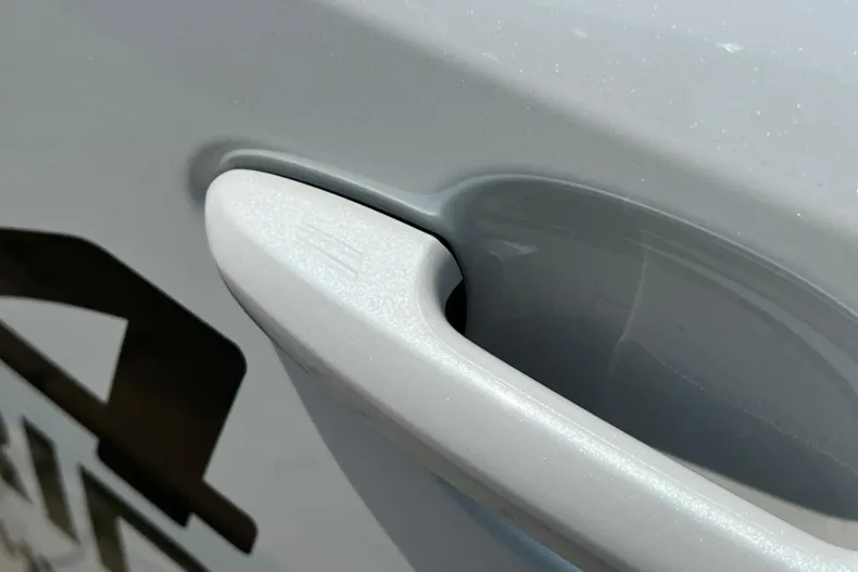 Toyota RAV4 din 2025 cu 7.222 km - oferta TOY166142 - foto 24