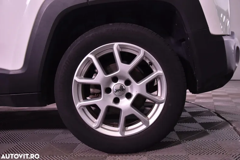 Jeep Renegade din 2023 cu 76.966 km - oferta JEE166152 - foto 13