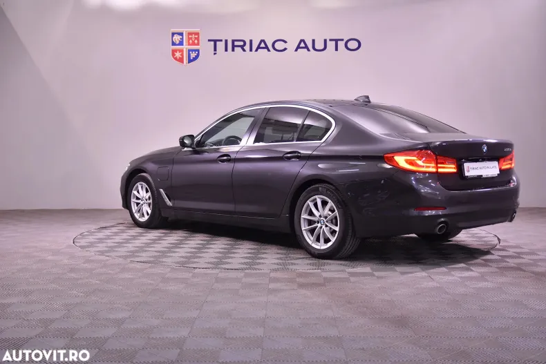 BMW Seria 5 din 2020 cu 126.842 km - oferta BMW166153 - foto 3