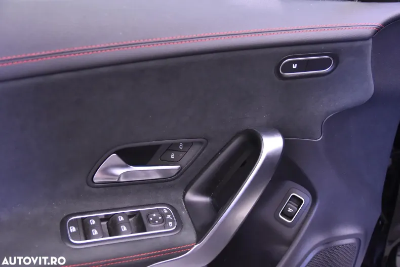 Mercedes-Benz CLA din 2024 cu 14.102 km - oferta MER166155 - foto 14