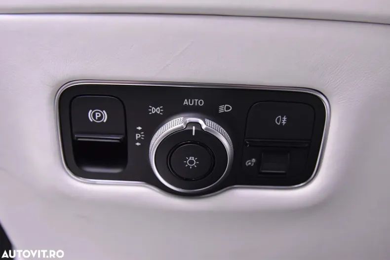 Aston Martin DB12 din 2024 cu 1.501 km - oferta AST166158 - foto 24