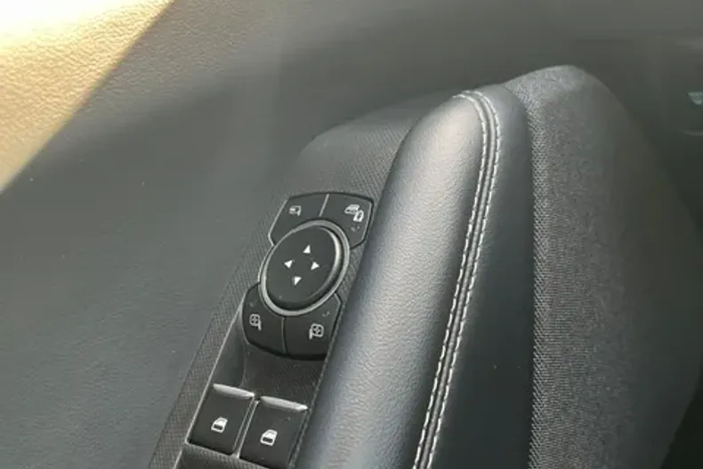 Ford Mustang Mach-E din 2022 cu 35.500 km - oferta FOR166159 - foto 13