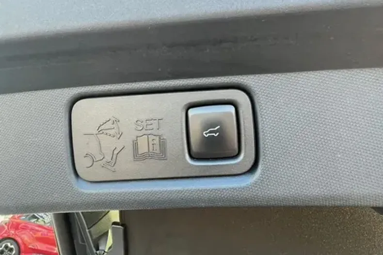 Ford Mustang Mach-E din 2022 cu 35.500 km - oferta FOR166159 - foto 15