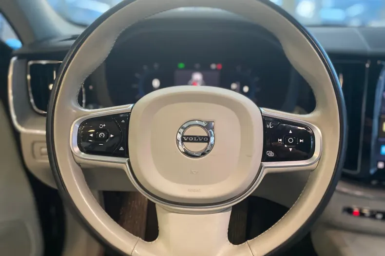 Volvo XC60 din 2021 cu 47.000 km - oferta VOL166161 - foto 12