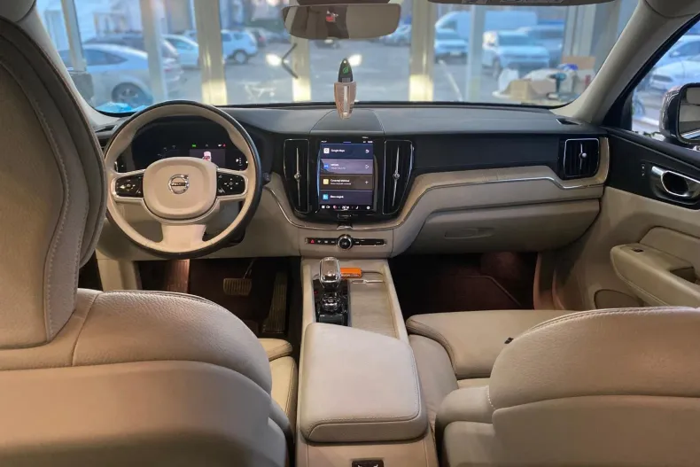 Volvo XC60 din 2021 cu 47.000 km - oferta VOL166161 - foto 13