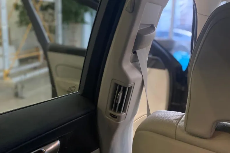 Volvo XC60 din 2021 cu 47.000 km - oferta VOL166161 - foto 19