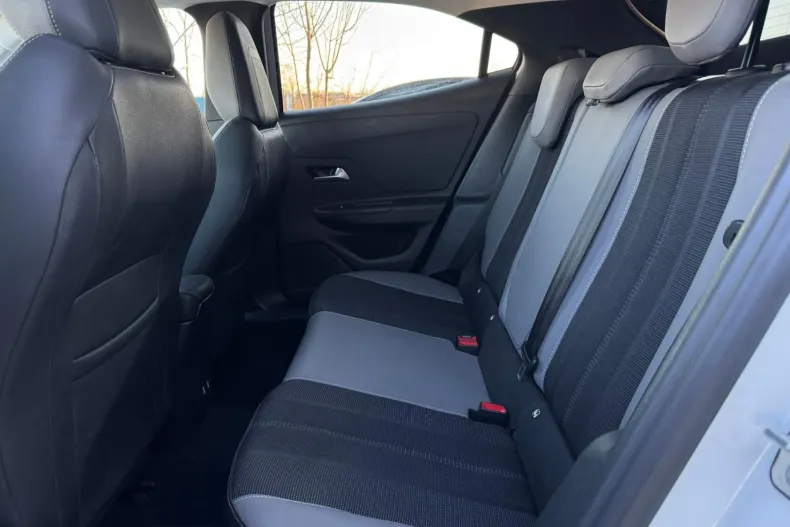 Opel Mokka din 2023 cu 102.936 km - oferta OPE166183 - foto 18