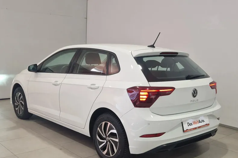 Volkswagen Polo din 2023 cu 48.105 km - oferta VOL166190 - foto 5