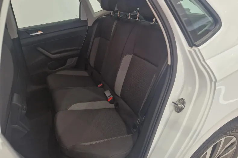 Volkswagen Polo din 2023 cu 48.105 km - oferta VOL166190 - foto 7