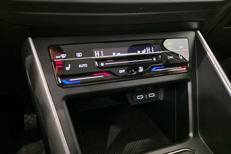 Volkswagen Polo din 2023 cu 48.105 km - oferta VOL166190 - foto 16