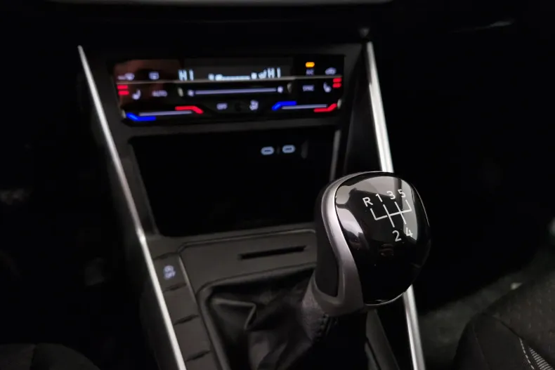 Volkswagen Polo din 2023 cu 48.105 km - oferta VOL166190 - foto 17